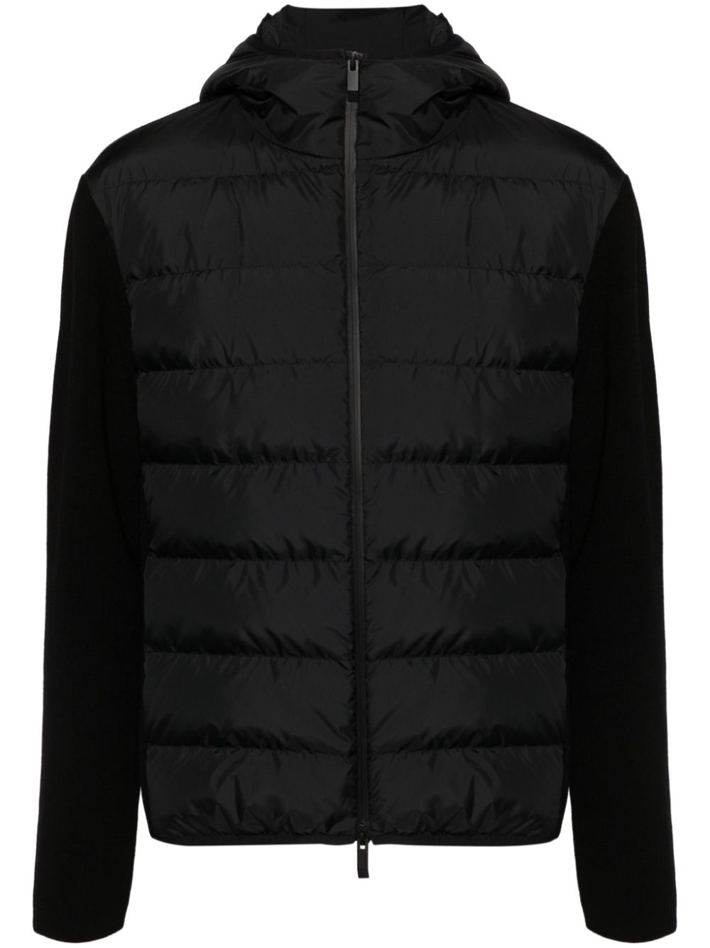 veste à capuche en tricot avec empiècements rembourrés
