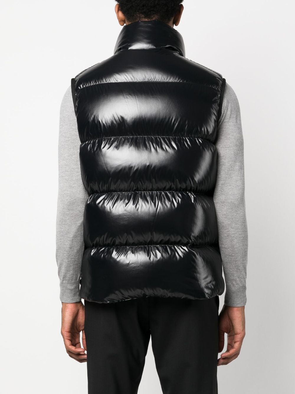 gilet matelassé avec patch logo
