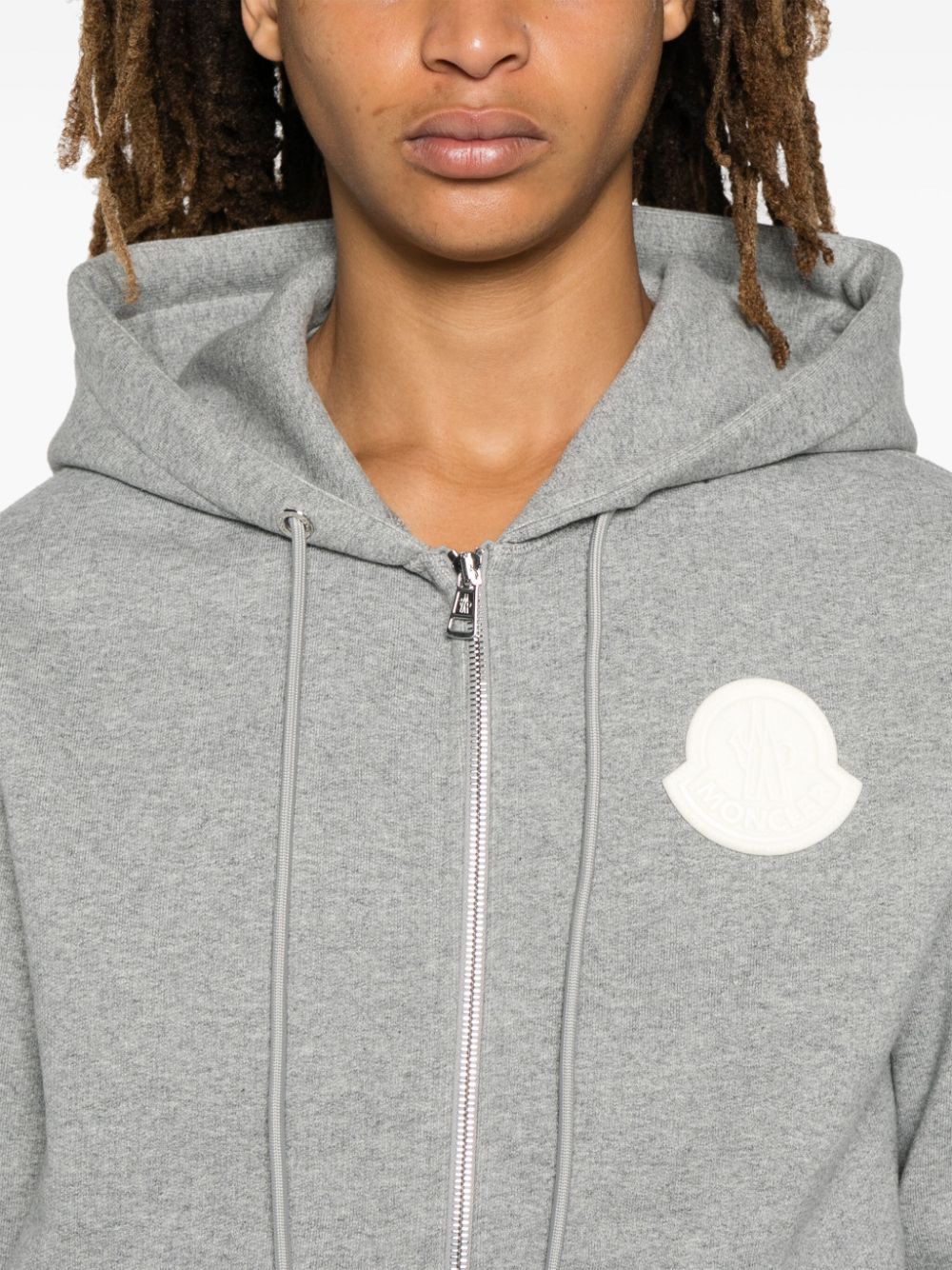 Sweat à capuche avec patch logo