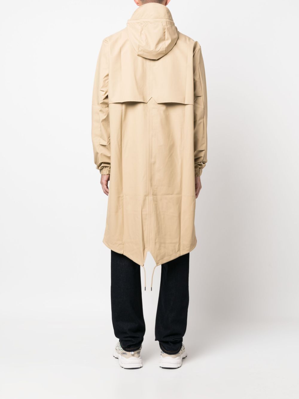 Parka enduite à capuche avec cordon de serrage et queue de poisson