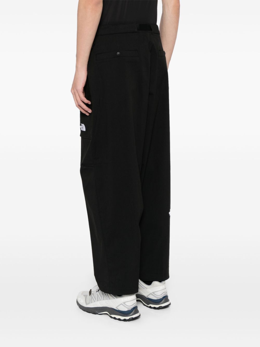pantalon avec logo brodé