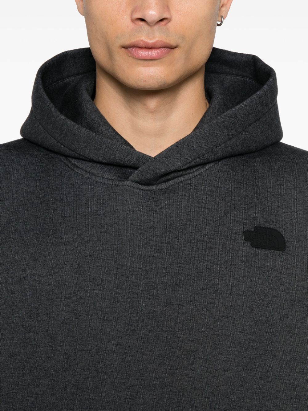 sweat à capuche avec logo caoutchouté