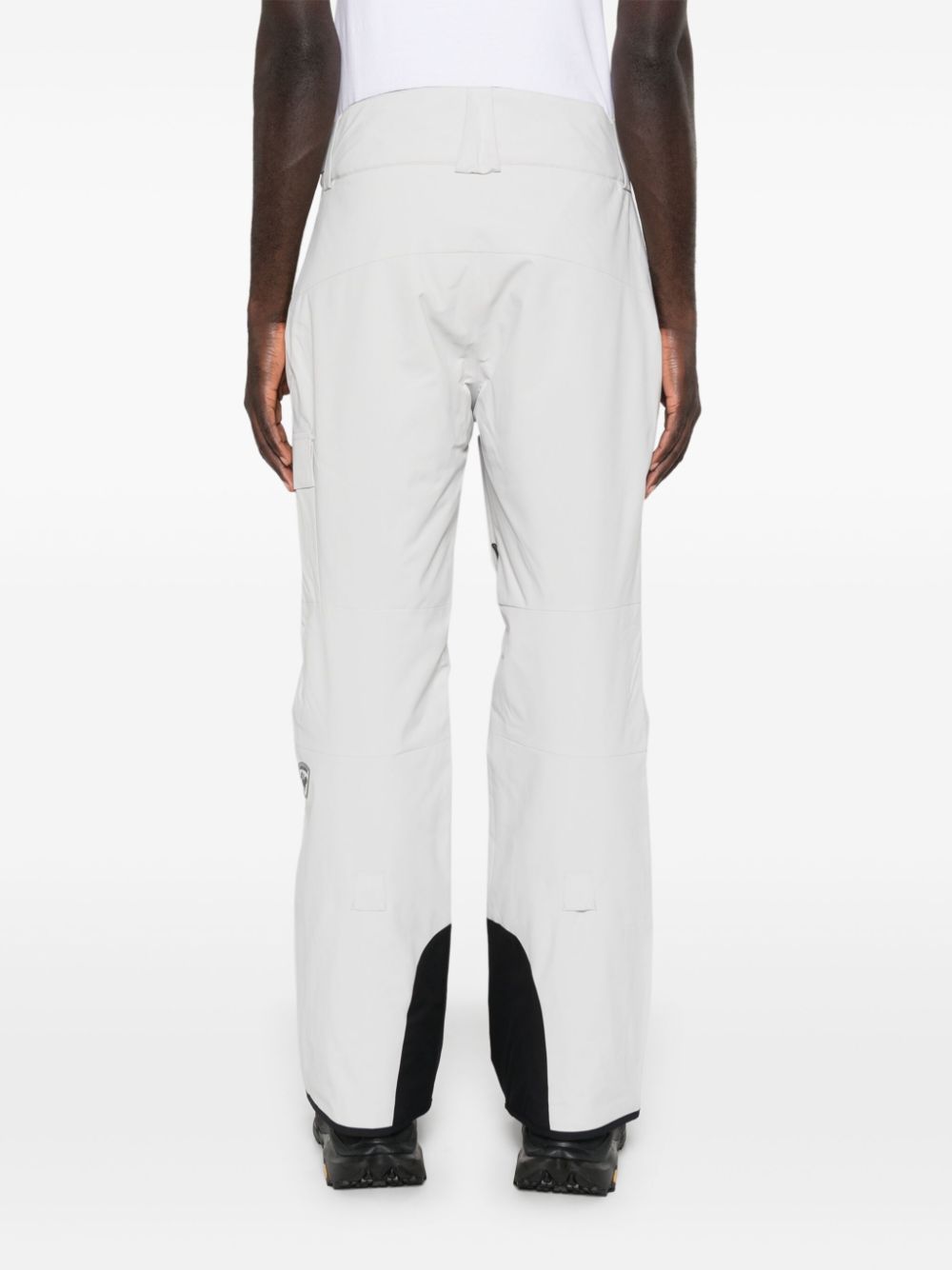 Pantalon à bretelles