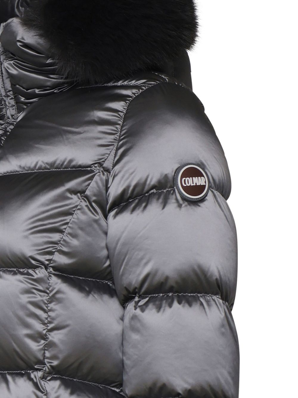 manteau matelassé avec logo appliqué