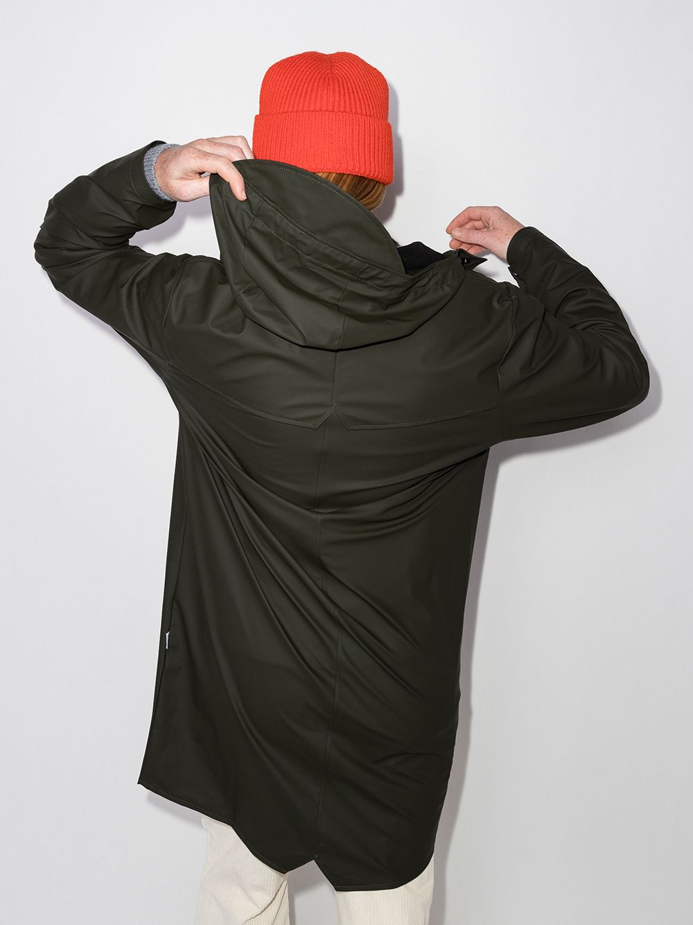 Imperméable plus long avec capuche et cordon de serrage