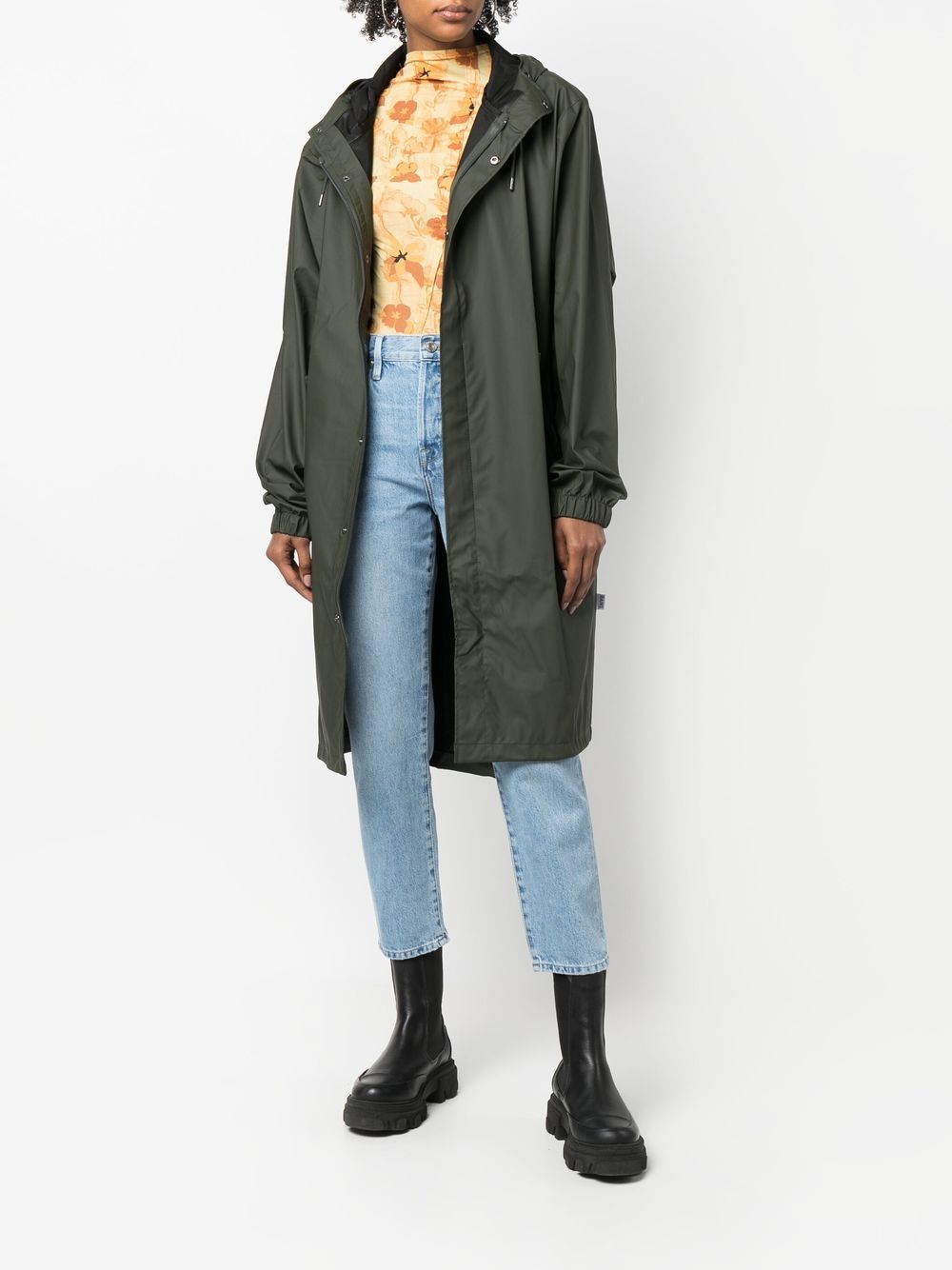 imperméable à capuche avec cordon de serrage