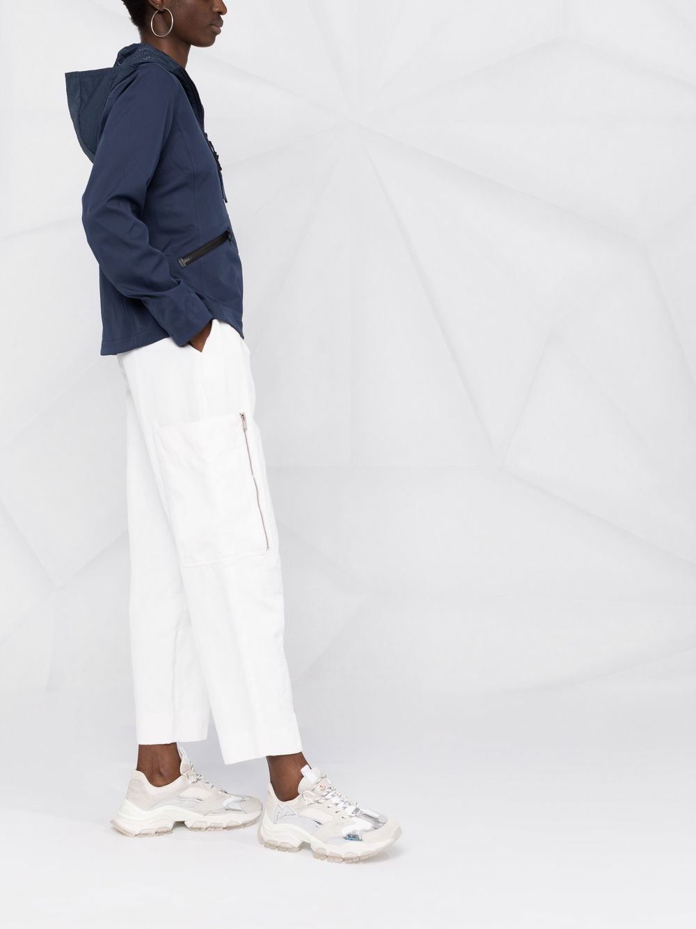 lightweight wind-stopper jacket