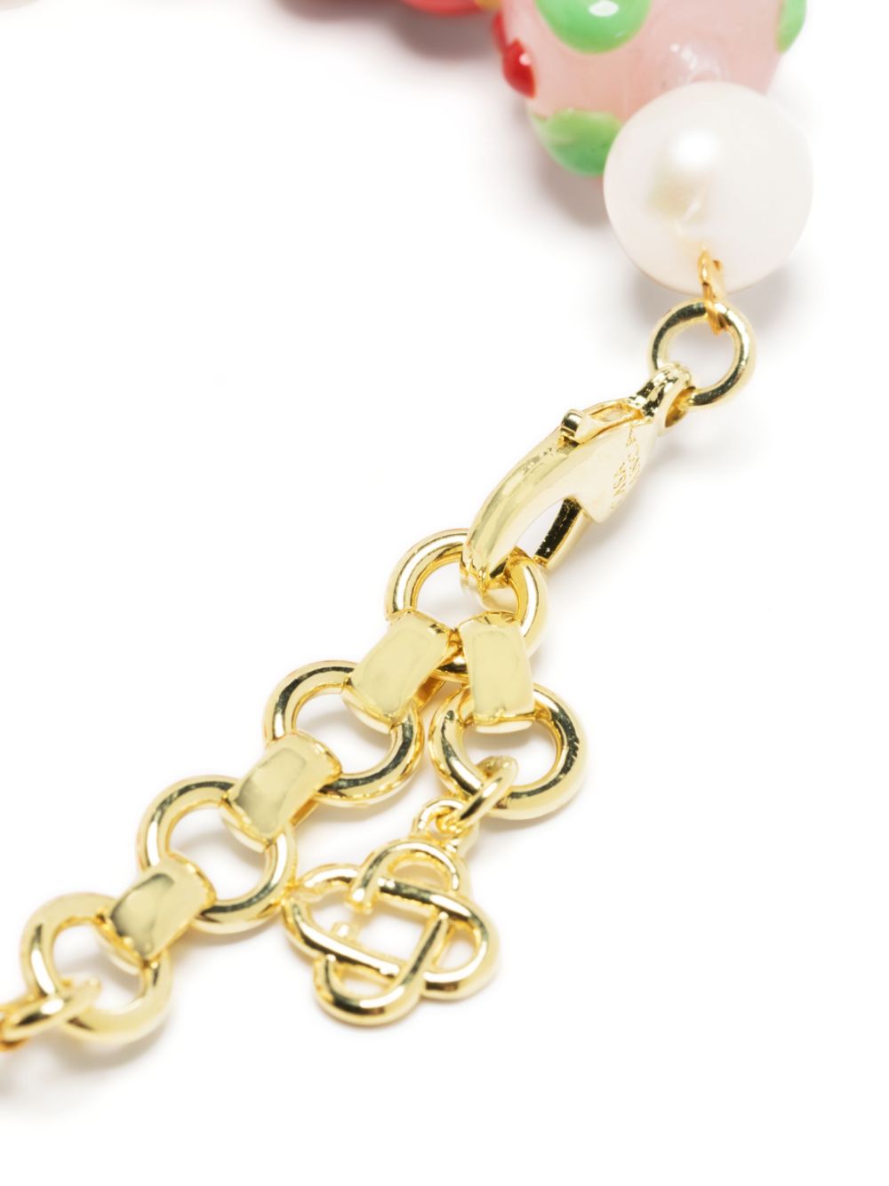 bracelet en perles avec logo et breloque