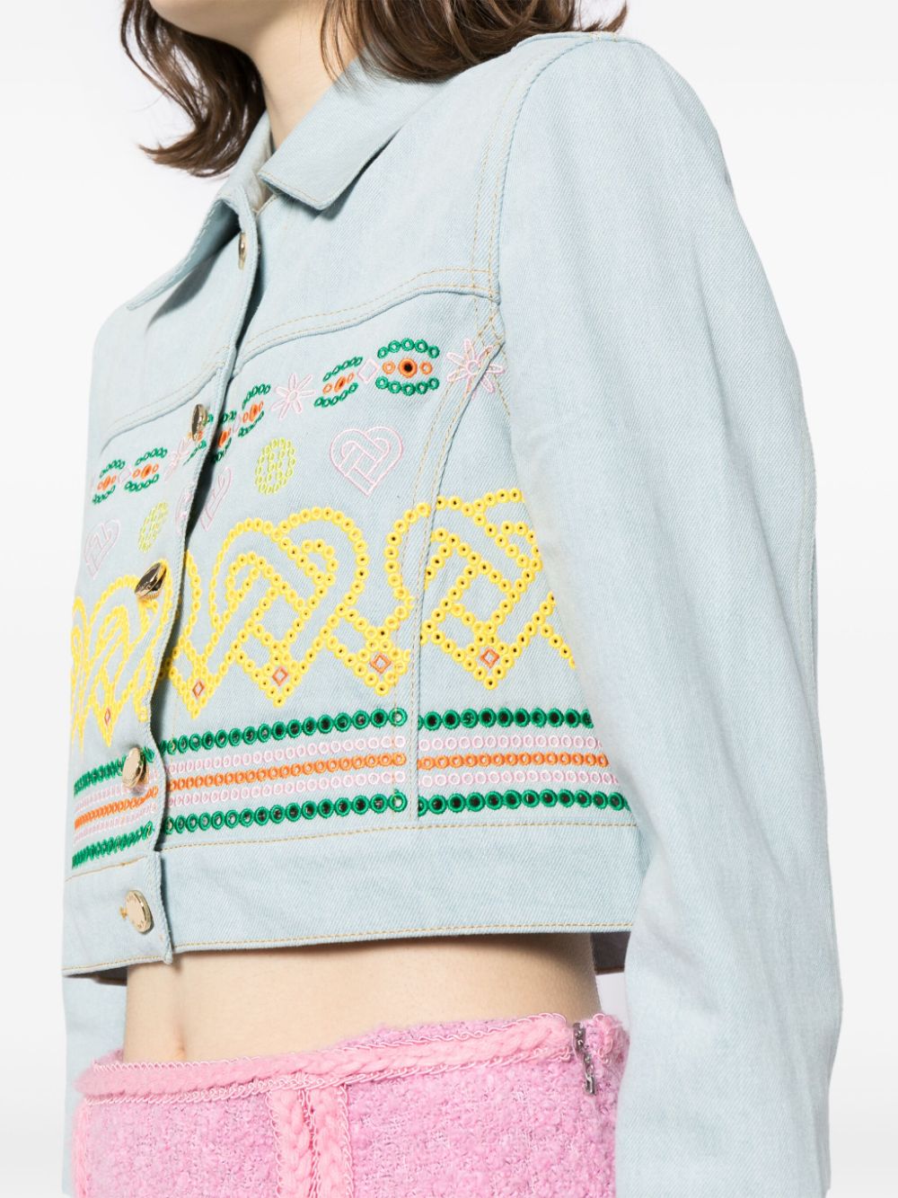 veste en jean avec détails brodés
