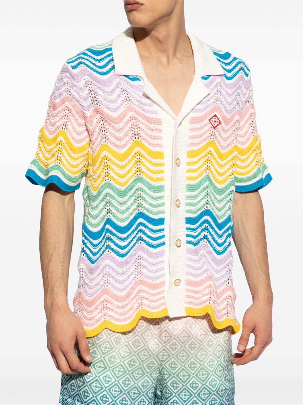 Chemise au crochet à motif de vagues