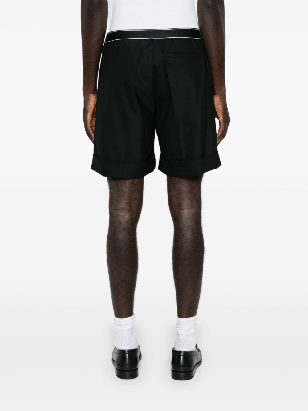 short tailleur en sergé