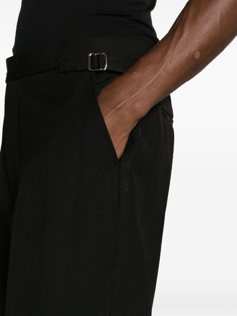 straight-leg trousers