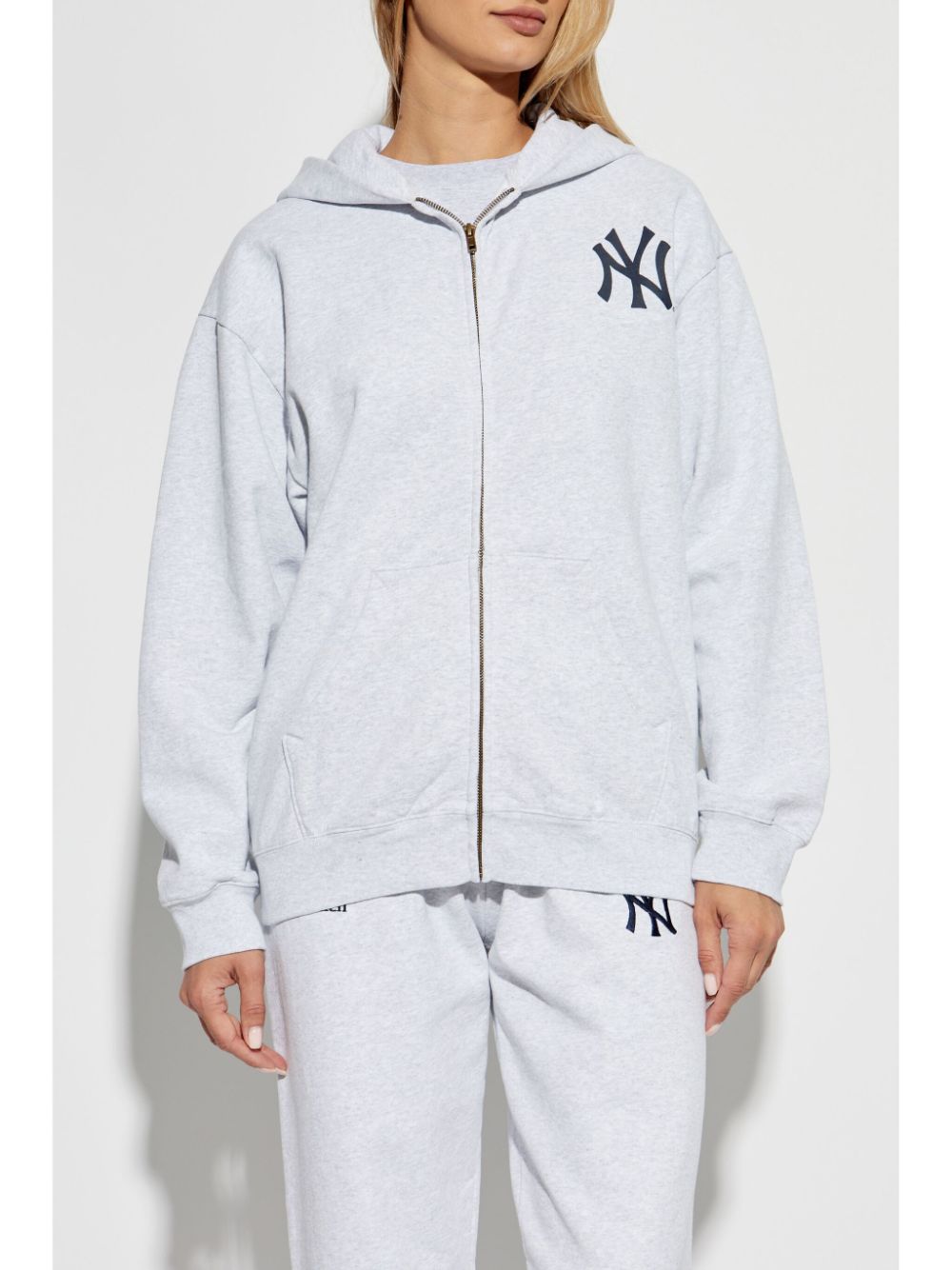 x New Era hoodie