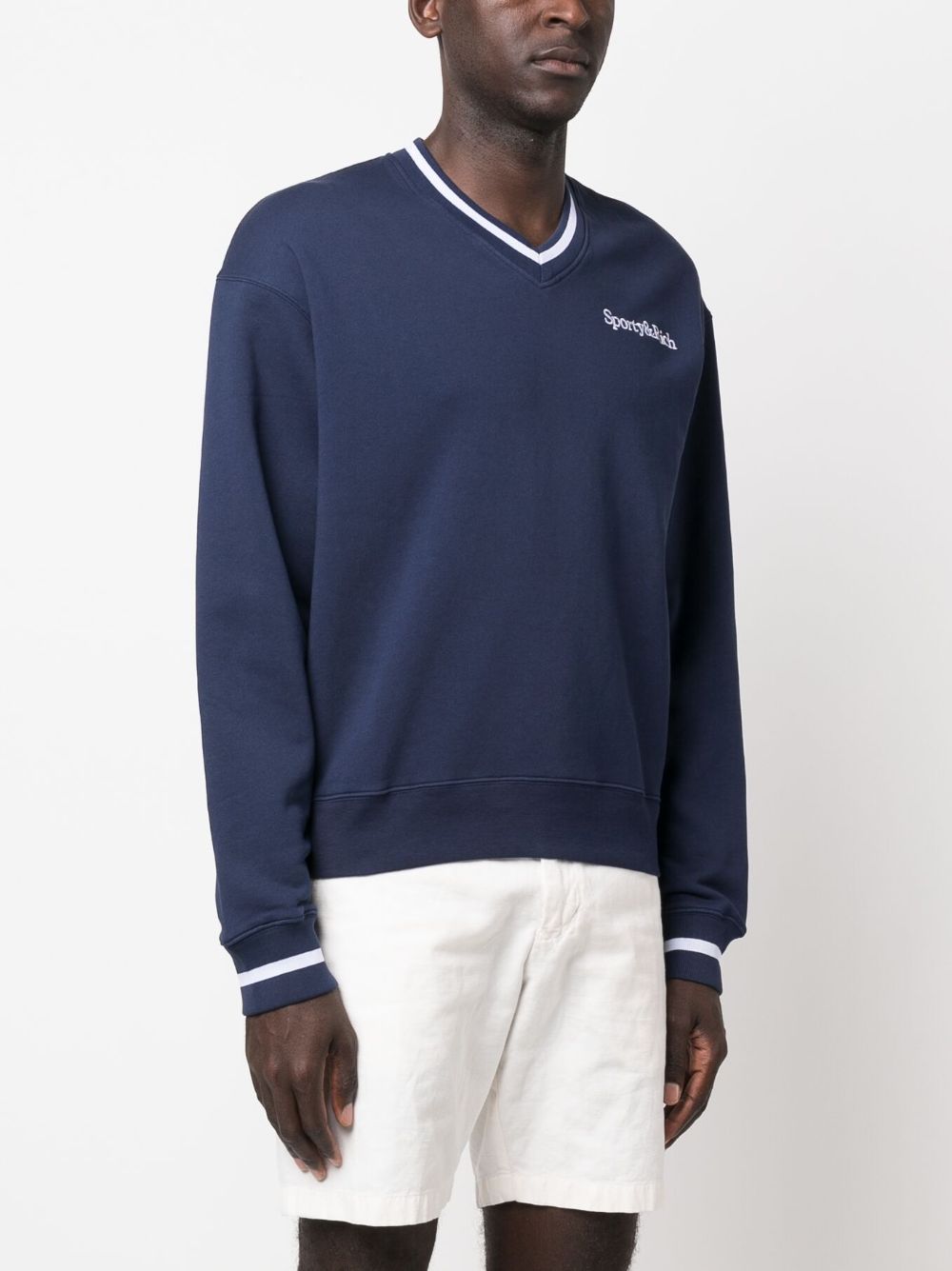 pull col V avec logo brodé