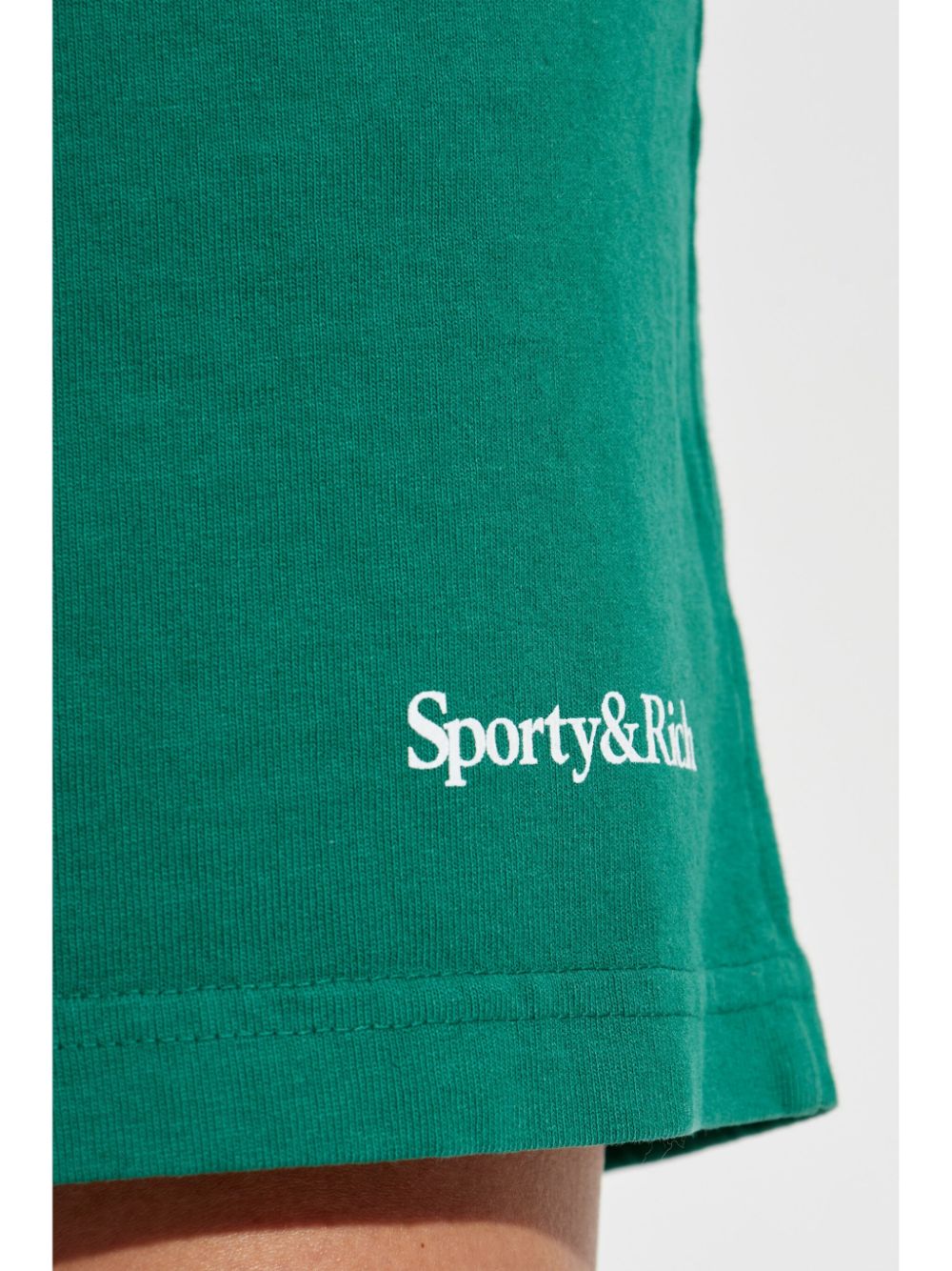 short avec logo