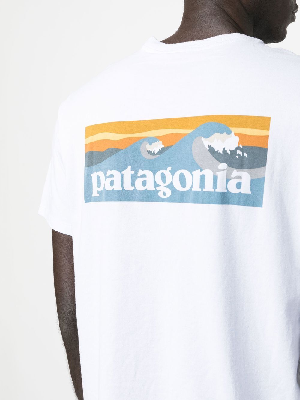 T-shirt de performance à poche plaquée