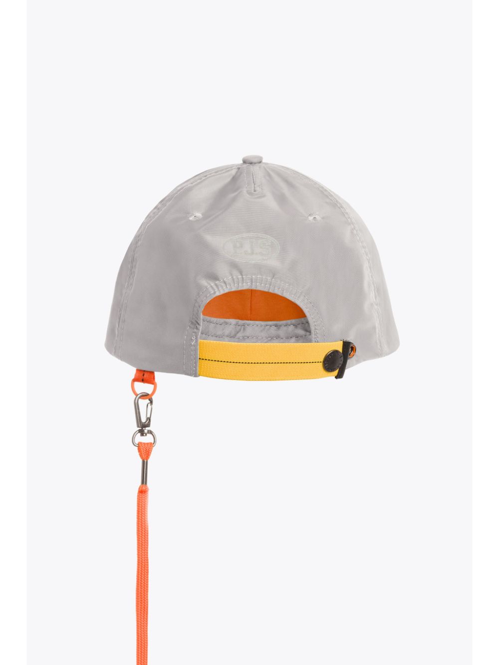 casquette avec patch logo
