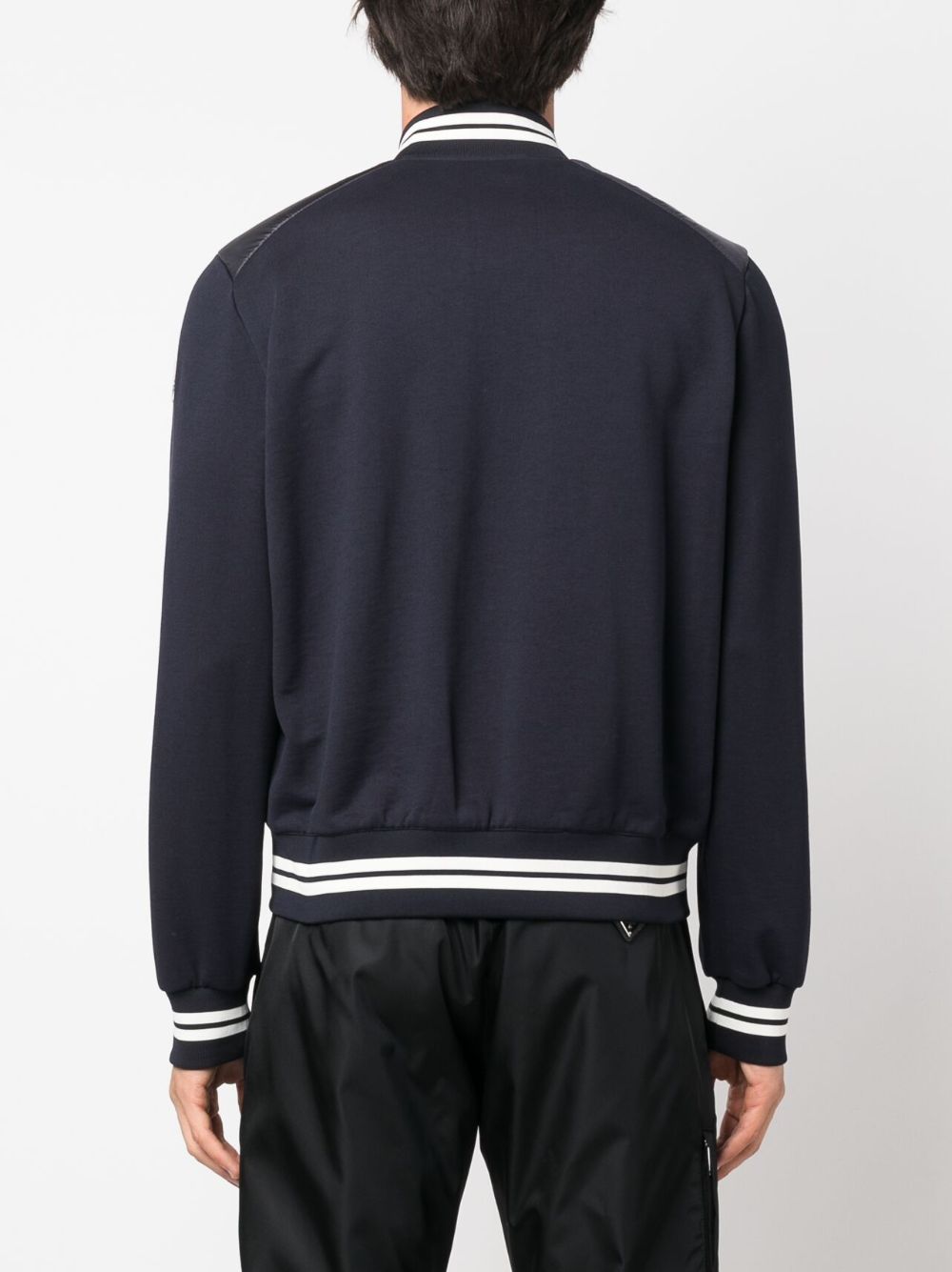 veste matelassée avec patch logo
