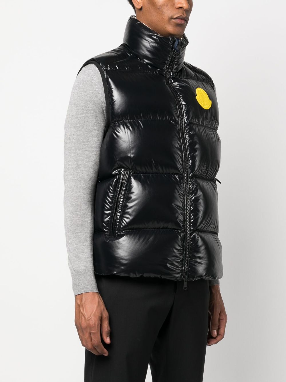 gilet matelassé avec patch logo