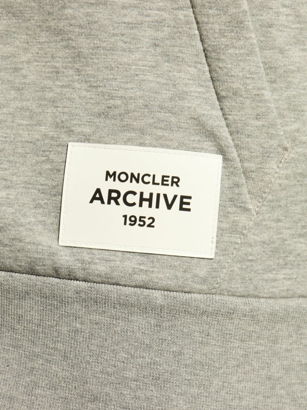 Sweat à capuche zippé avec logo appliqué
