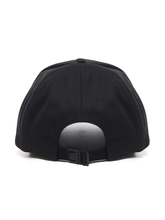 logo-embroidered cap