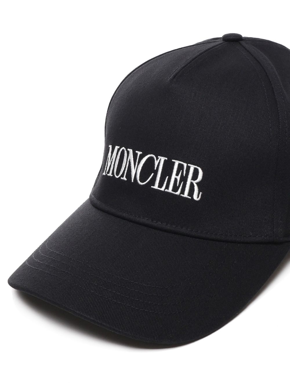 casquette avec logo brodé