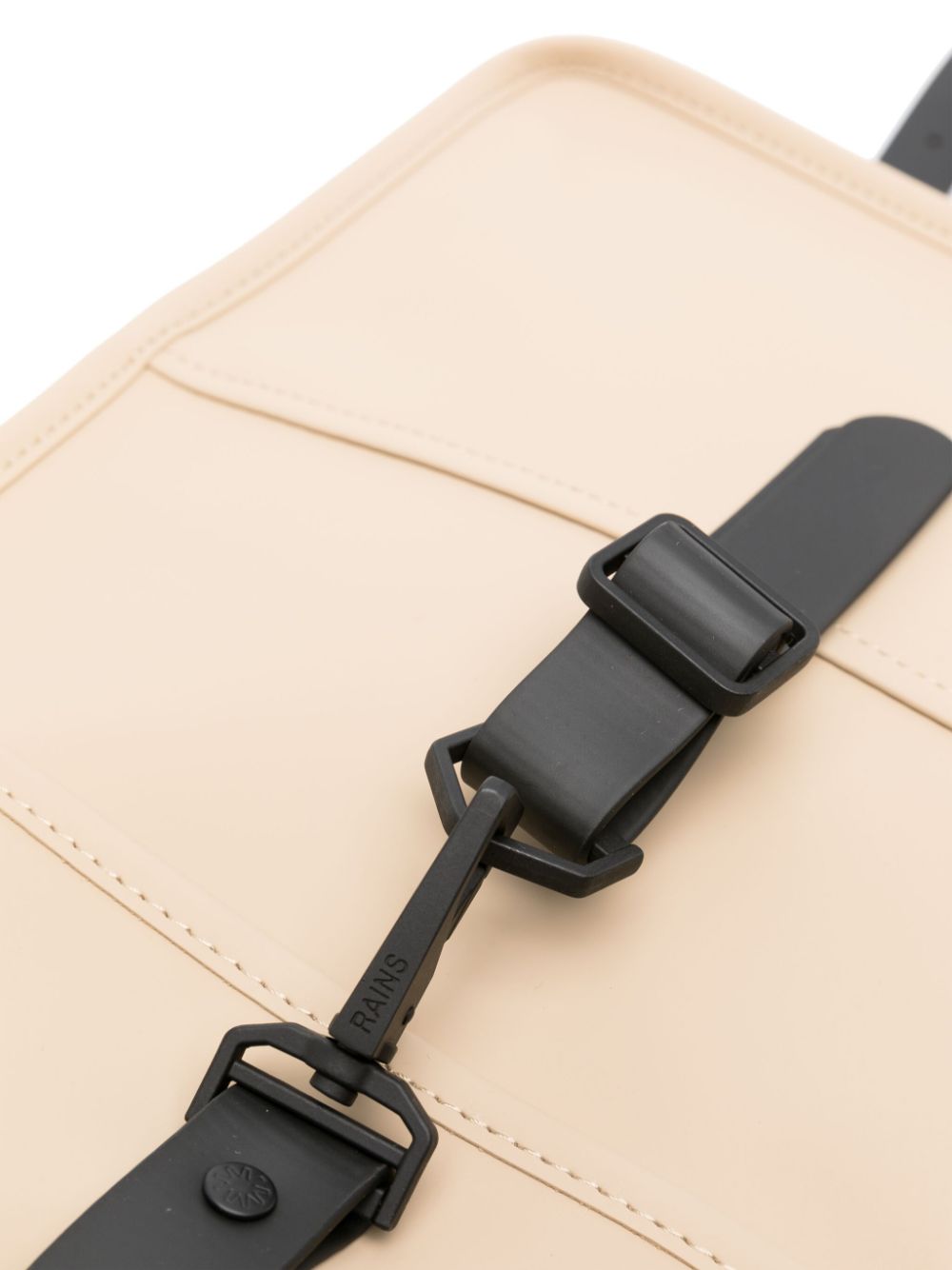 carabiner-fastening waterproof backpack