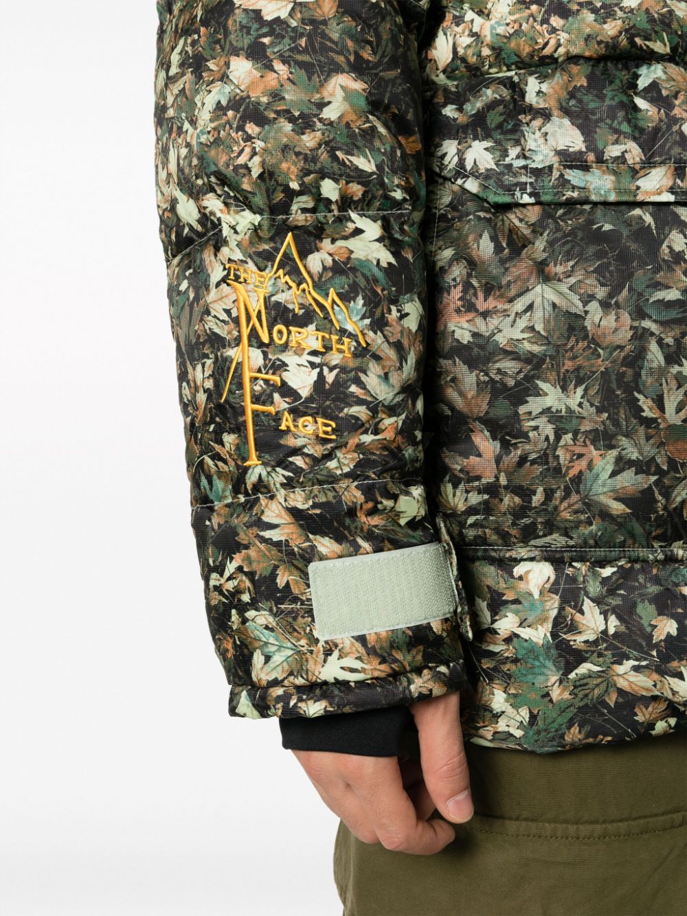 Veste matelassée à imprimé feuilles 73
