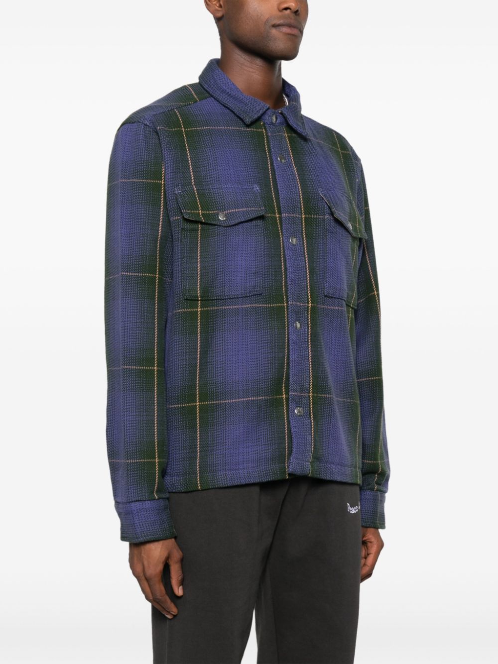 veste chemise boutonnée à carreaux