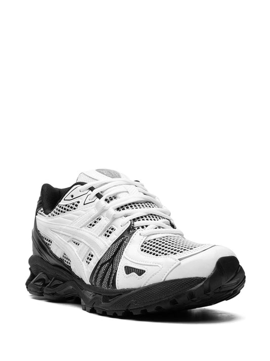 Baskets GEL-KAYANO LEGACY « Blanc/Noir » de GmbH