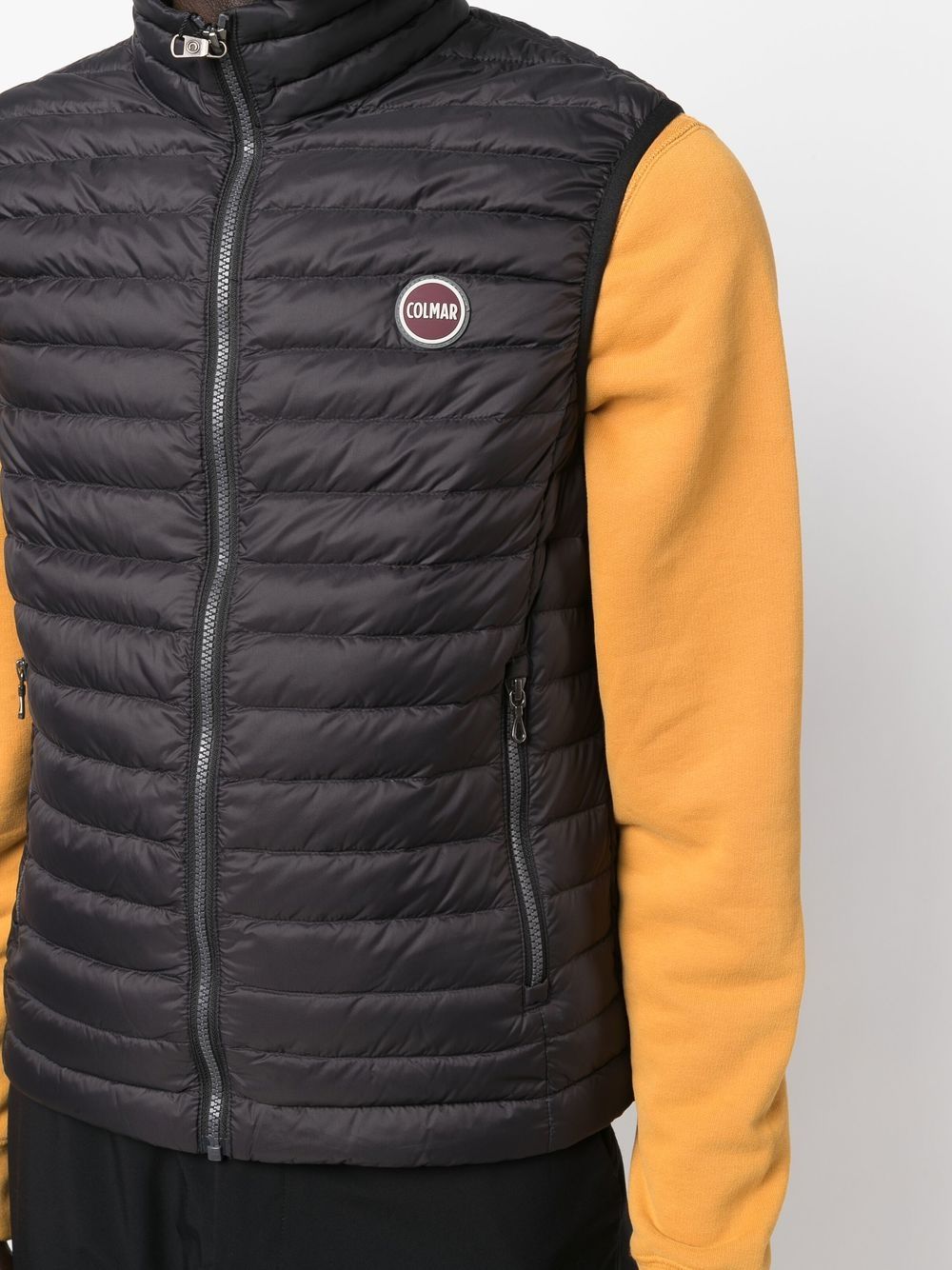 gilet matelassé avec patch logo