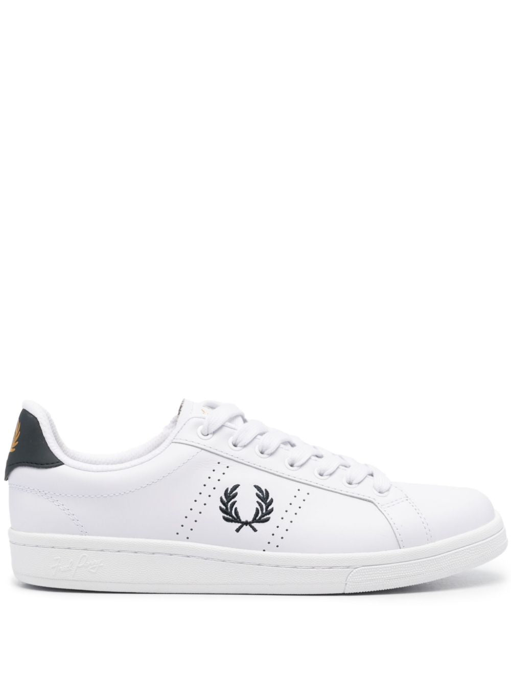 Baskets en cuir B721