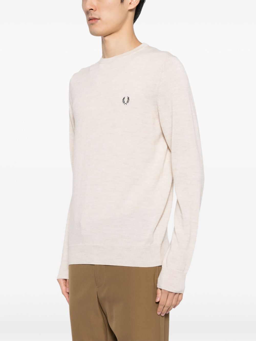 pull ras du cou classique