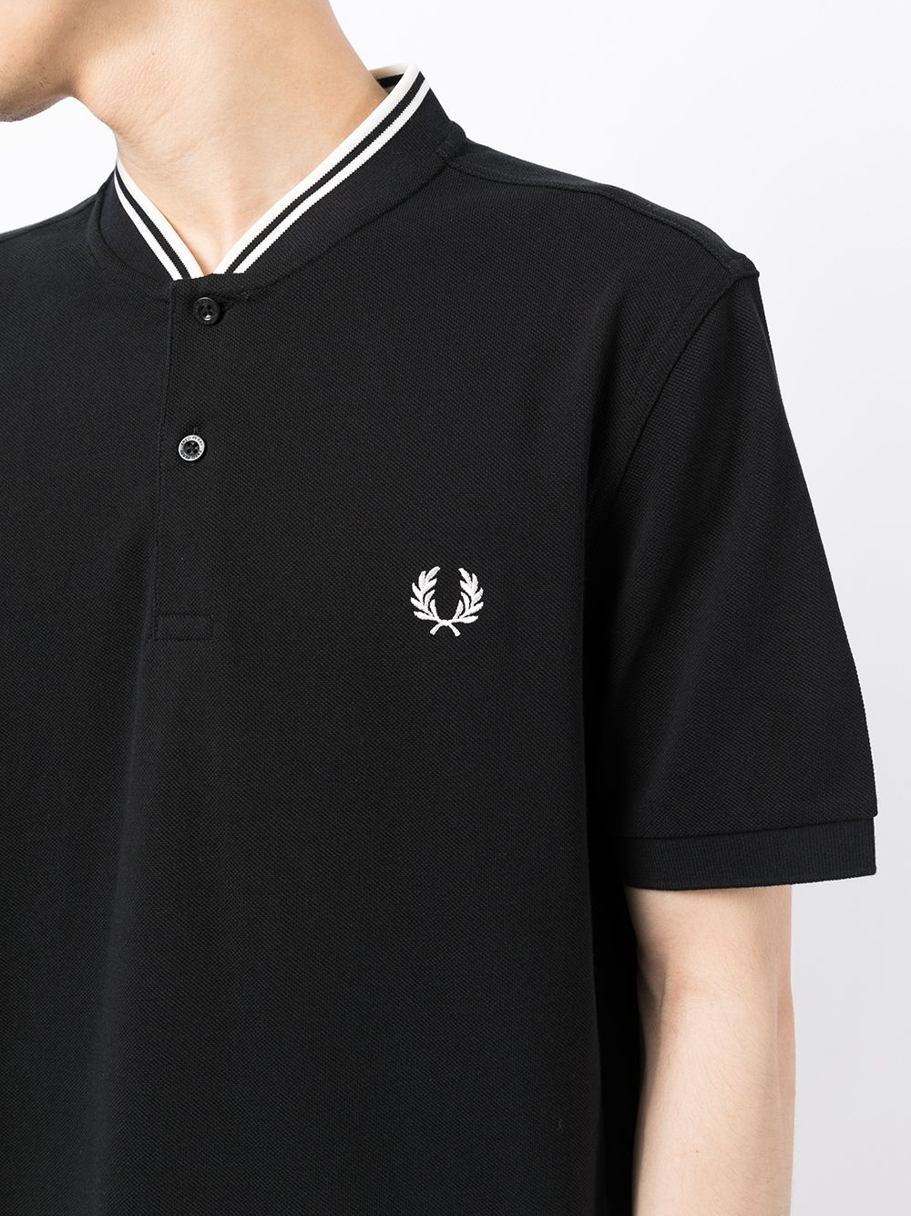 embroidered-logo polo T-shirt