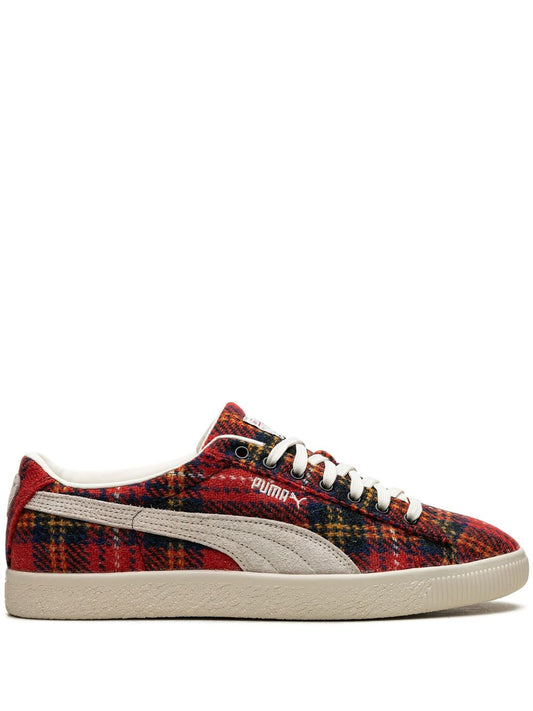 Baskets en daim VTG Harris Tweed « Frosted Ivory/Red »