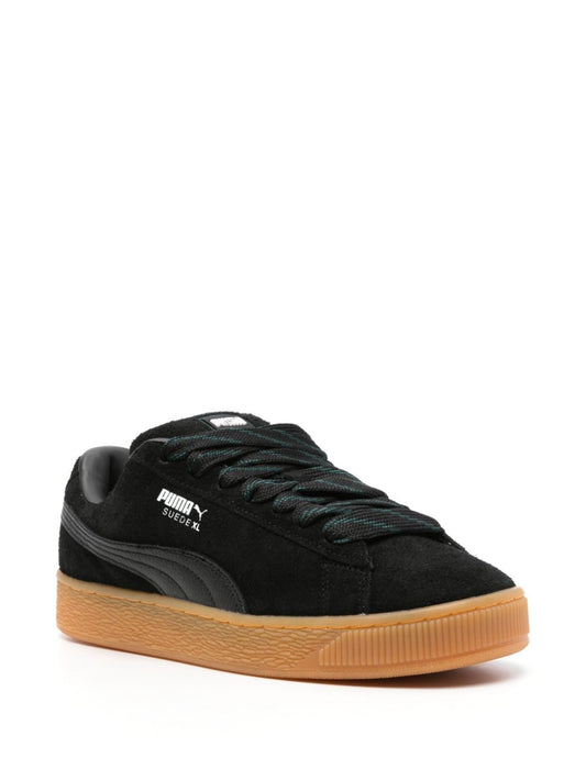 Baskets en daim XL mouchetées
