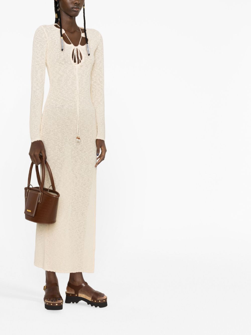 robe en bouclé découpée
