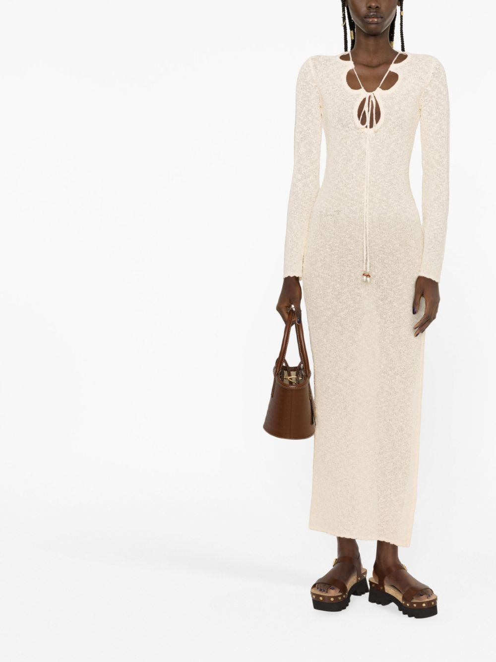 robe en bouclé découpée