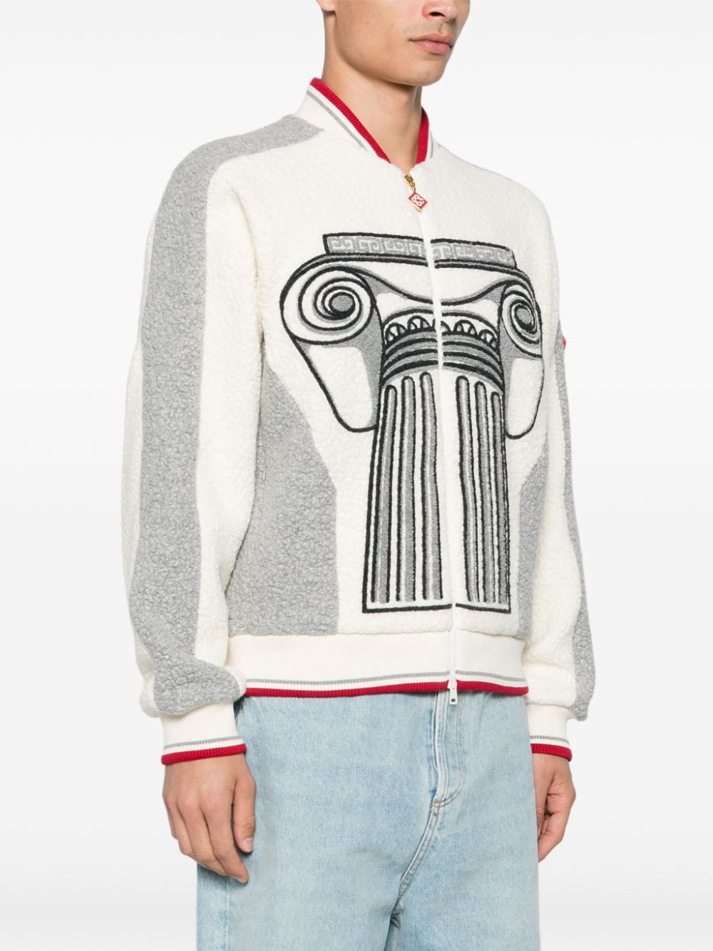 veste en éponge brodée