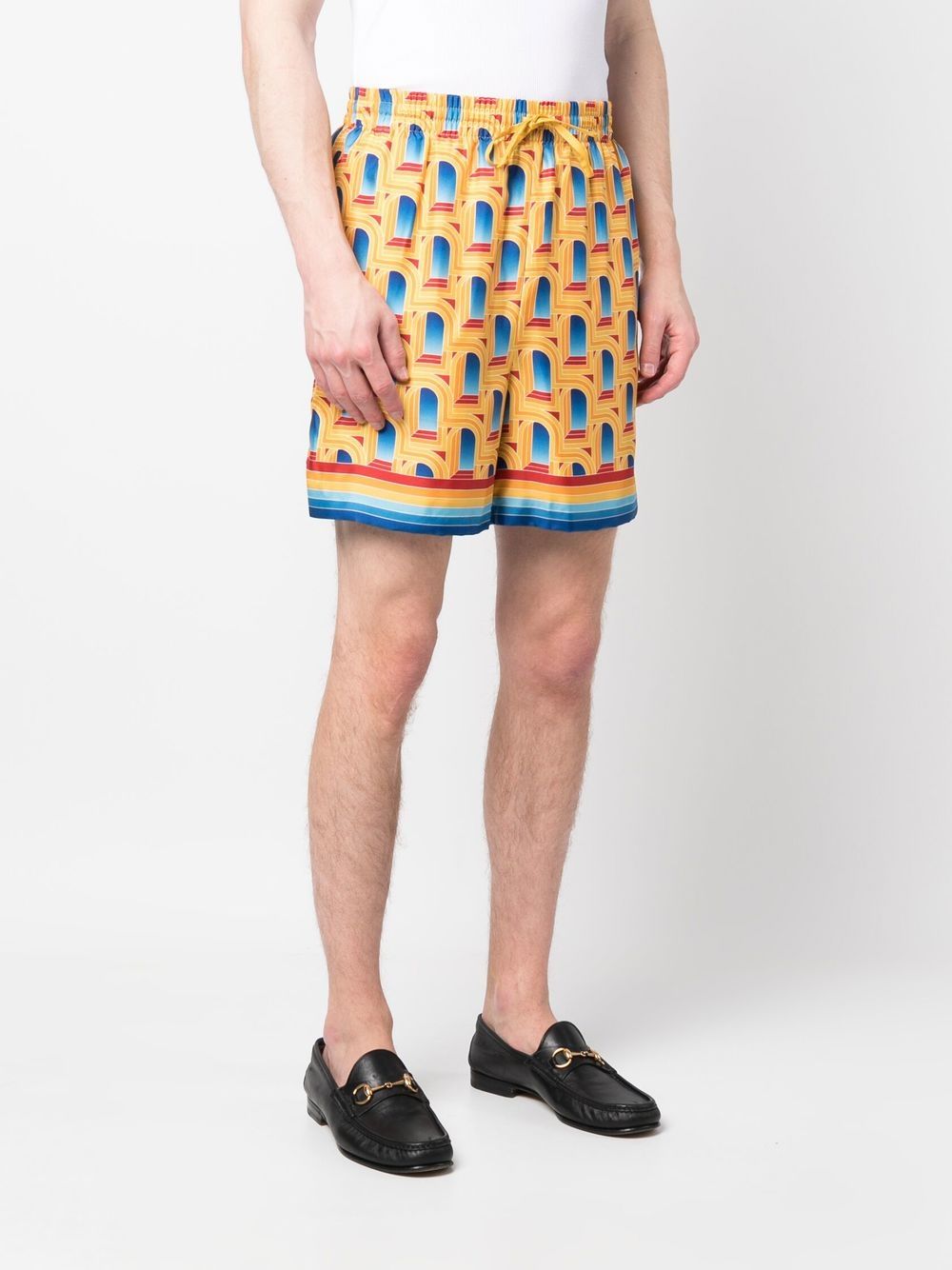 short en soie à imprimé graphique