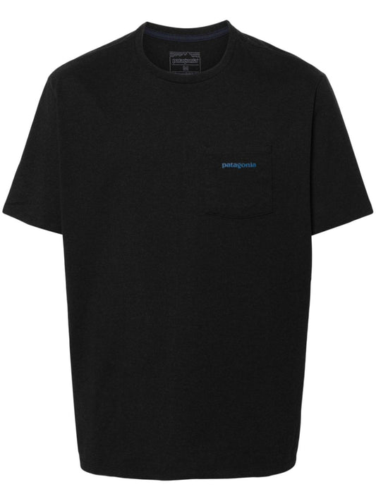 Boardshort logo-print T-shirt