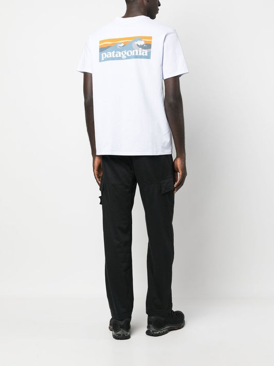 T-shirt de performance à poche plaquée