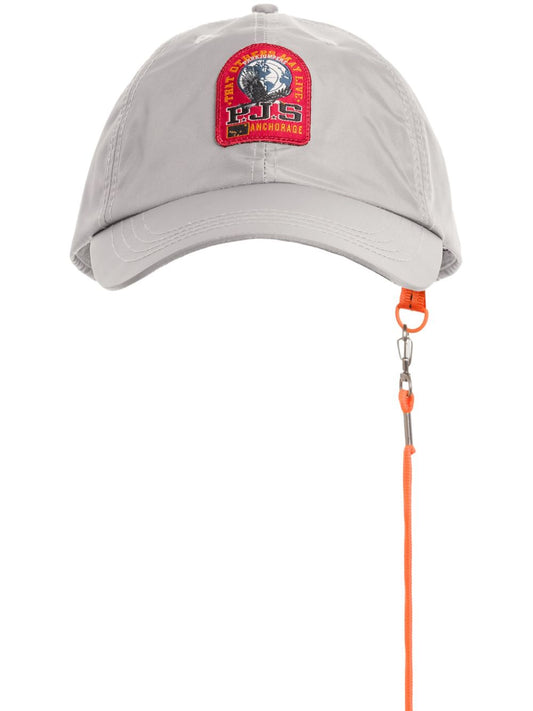 casquette avec patch logo